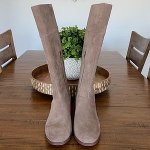 NWOT - Sole Society “Carlie” Calf Boots - 11